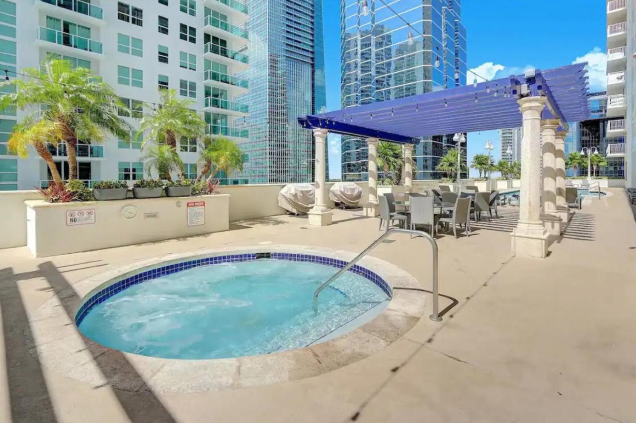 Modern 1 Bed In The Heart Of Brickell With Free Parking Apartment Маями Екстериор снимка