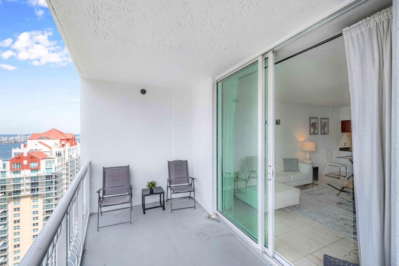 Modern 1 Bed In The Heart Of Brickell With Free Parking Apartment Маями Екстериор снимка